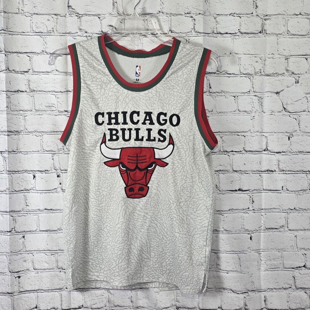 NBA Chicago Bulls Men's Small White -Red Basketball Jersey
